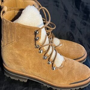 Women’s Size 10 MARC FISHER LTD LIZZIE LUGSOLE LEATHER ANKLE BOOTS